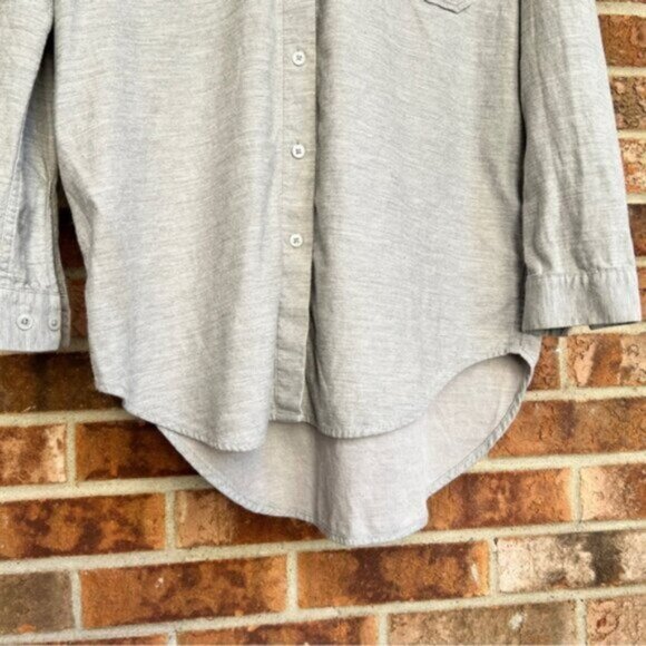 Aritzia Babaton EUC Utility Pocket Button Down Shirt Wool /Cotton Size L - Picture 8 of 9